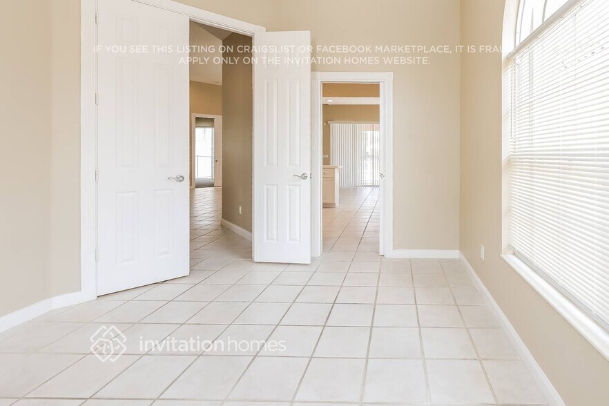 Building Photo - 2637 Kittbuck Way