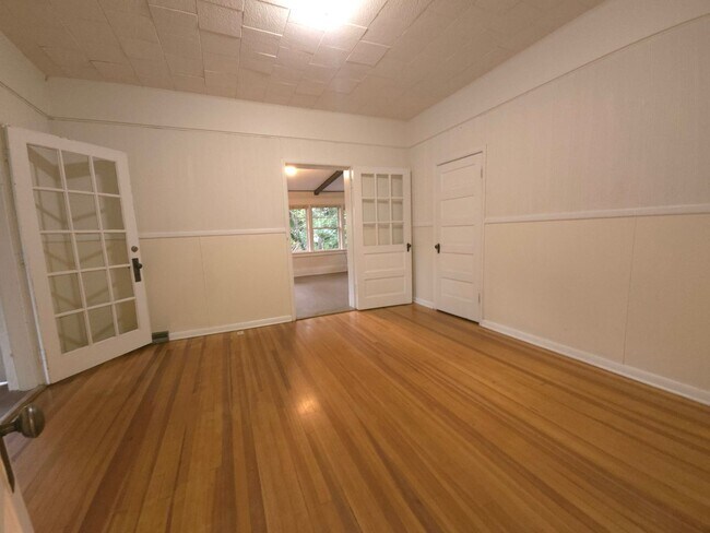 Building Photo - NO STUDENTS Available Now! Unique Large Home!