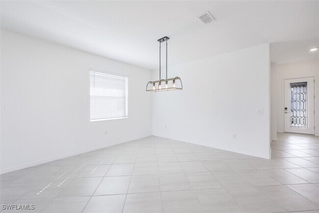 Building Photo - 2434 Orchard St