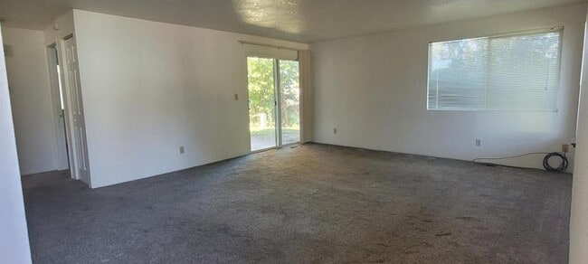 Building Photo - 4285 Campbell Dr SE