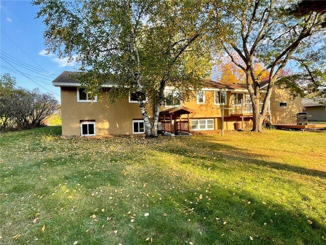 Building Photo - 5559 Turtle Lake Rd