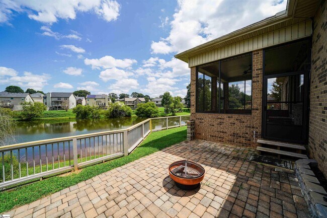 Building Photo - 458 Jewelwood Dr