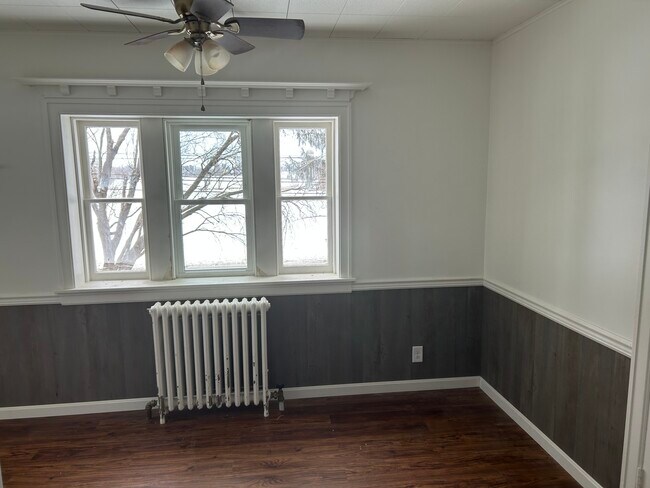 Building Photo - 5072 Strasburg Rd