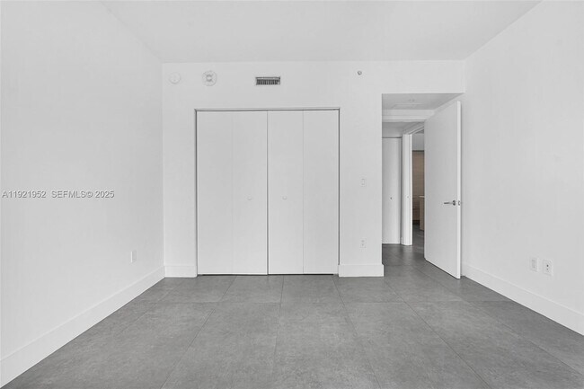 Building Photo - 1300 S Miami Ave