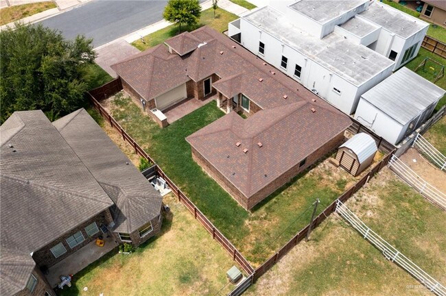 Building Photo - 3720 Yellowhammer Ave