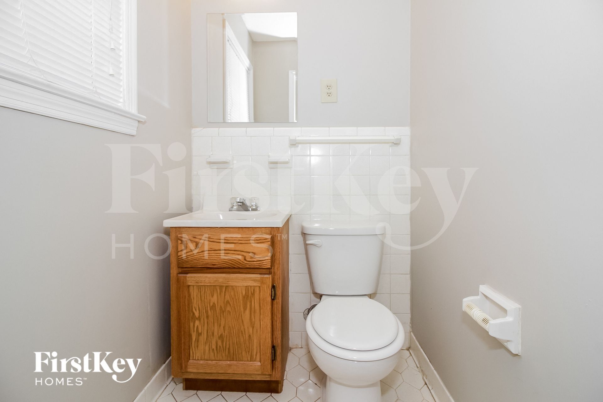 Building Photo - 2693 Satellite St