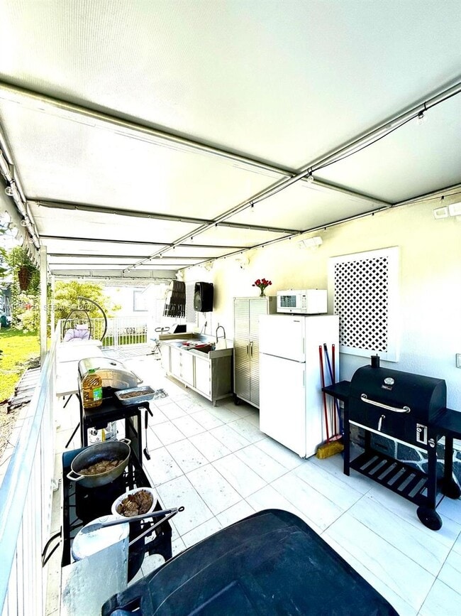 Building Photo - 5371 NW 200th Terrace