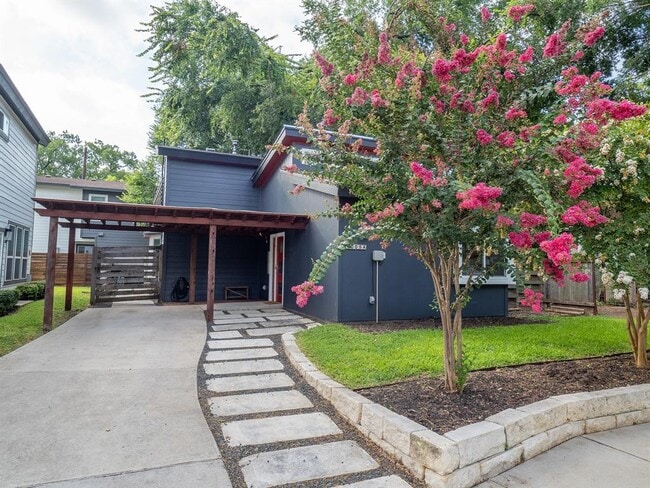 Building Photo - 1005 Mansell Ave