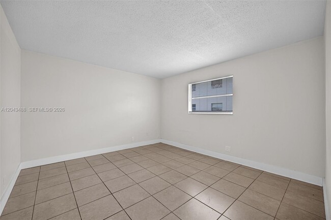 Building Photo - 861 SW 74th Terrace