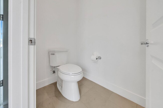 Building Photo - 30000 N Camino los Robles