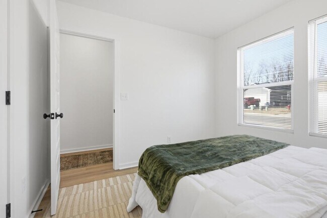 Building Photo - 207 Eagle Edge Dr