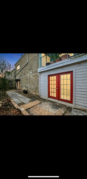 Building Photo - 2585 Marilee Ln