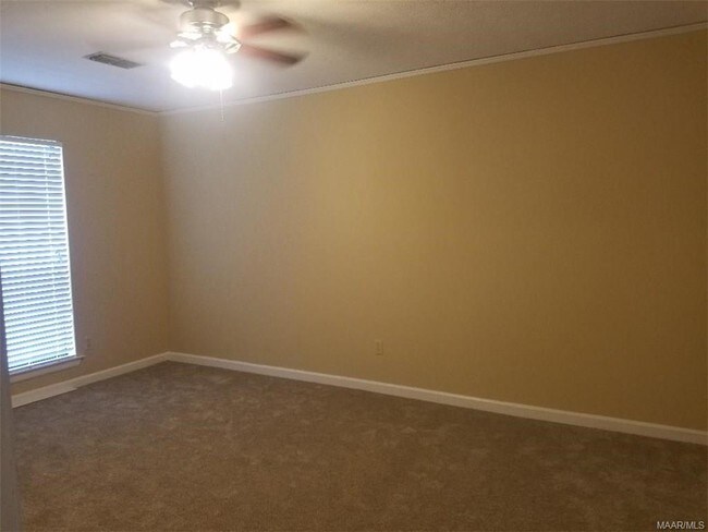 Building Photo - 1811 Young Farm Rd