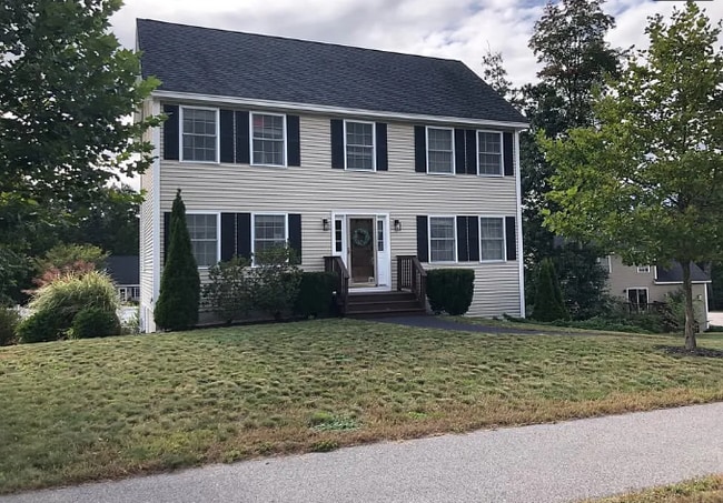 Building Photo - 64 Hawthorne Cir