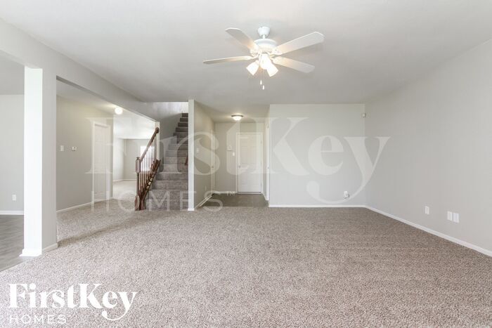 Building Photo - 8655 Hopewell Ct