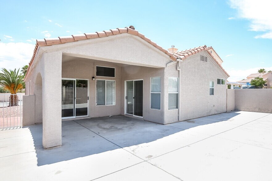 Building Photo - 364 Rancho Del Norte Dr