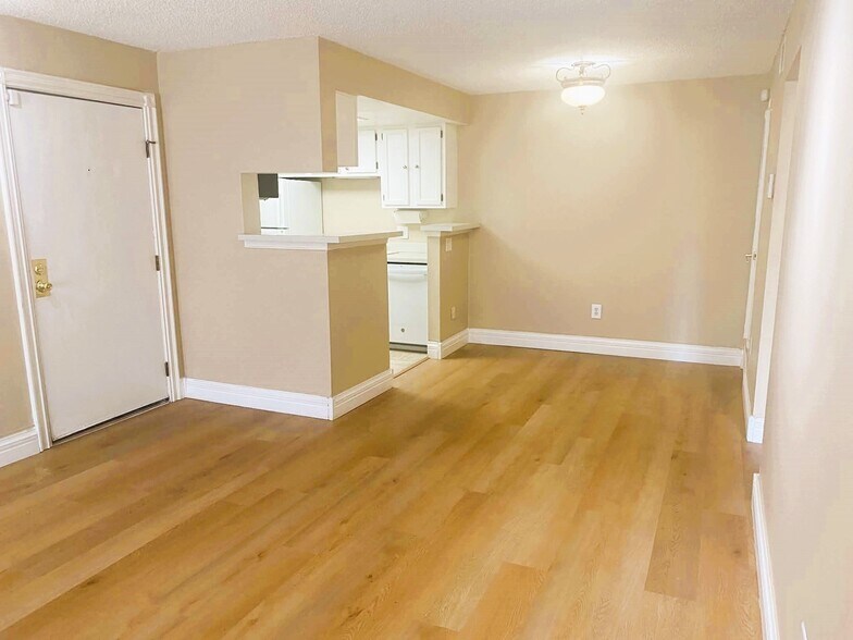 Building Photo - 4400 S Quebec St