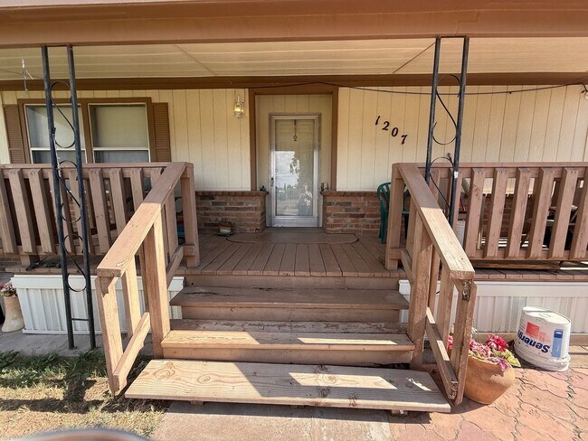 Building Photo - 1207 Wright Ave