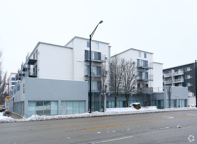 Building Photo - Hardwick Apartments
