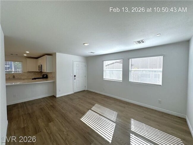 Building Photo - Stylish Gated Northwest Townhome with Open Living & Modern Finishes!