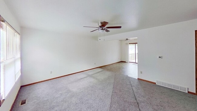 Building Photo - Huge 24' x 28' garage, two story duplex with two large bedrooms, one and a half bath, full baseme...