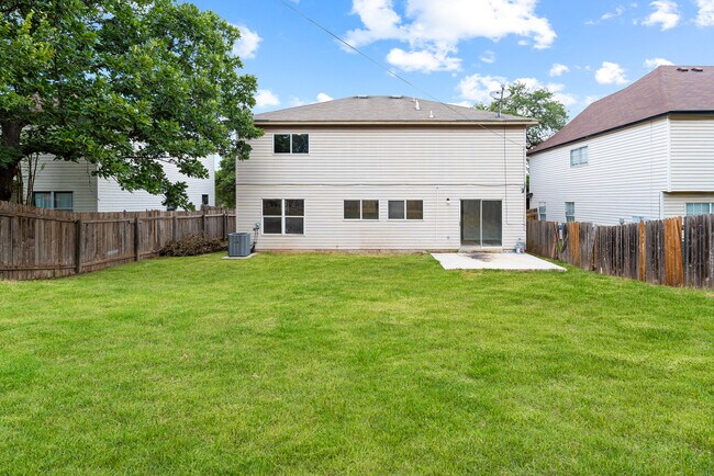 Building Photo - Westover View