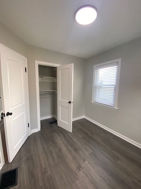 Building Photo - 236 W Kanawha Ave