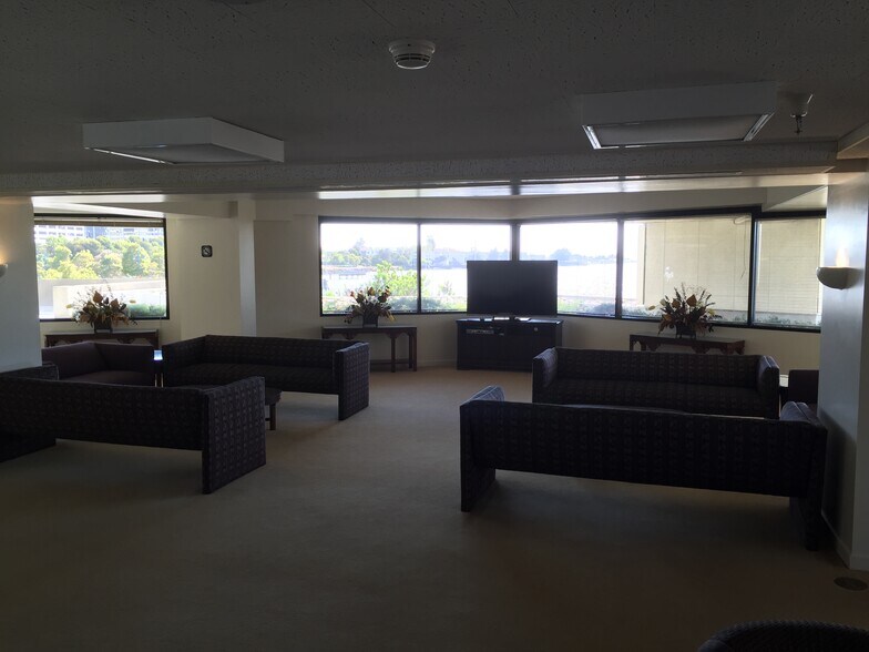 Building Photo - 6363 Christie Ave