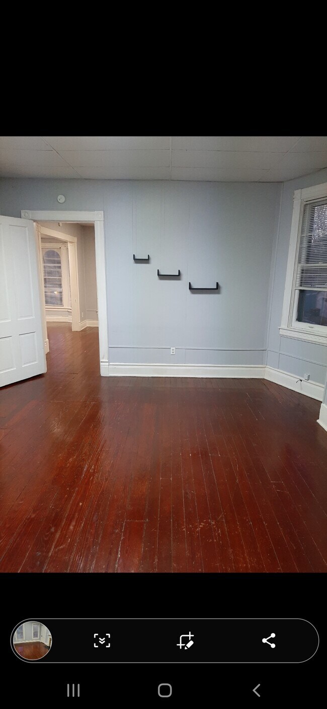 Building Photo - 2208 Longest Ave