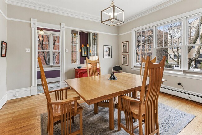 Building Photo - 3135 N Seminary Ave