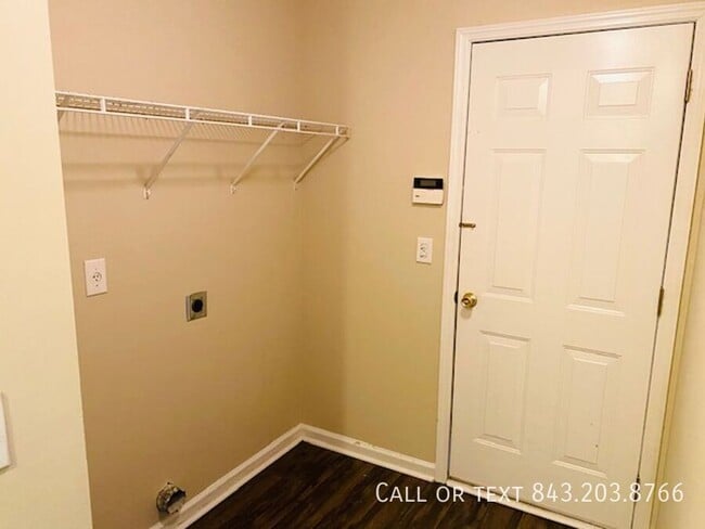 Building Photo - 414 Beverly Dr