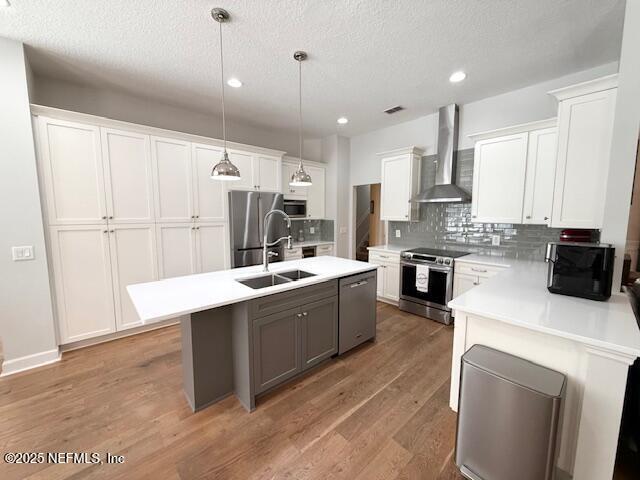 Building Photo - 12784 Cattail Pond Cir S