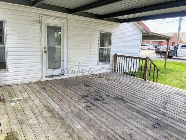 Building Photo - Affordable 2-Bed Home in Sulphur with Grea...