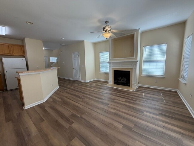 Building Photo - Exclusively Offered by Muse Realty Rentals, LLC