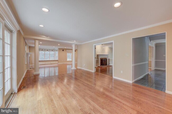 Building Photo - 42 Ellsworth Dr