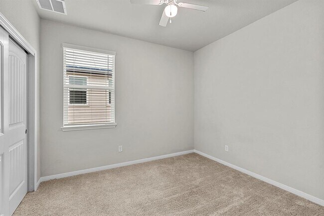 Building Photo - 453 Apache Plum Dr