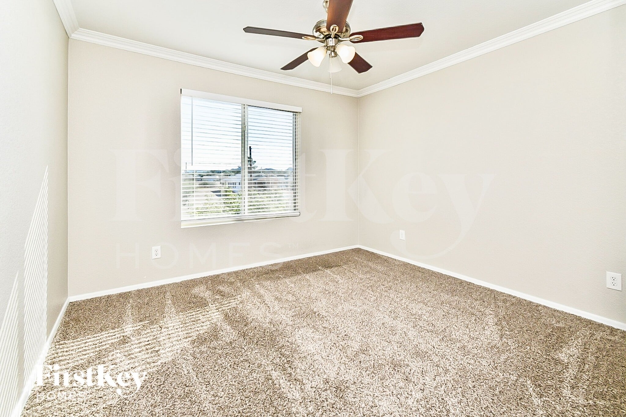 Building Photo - 1499 W Beantree Ln