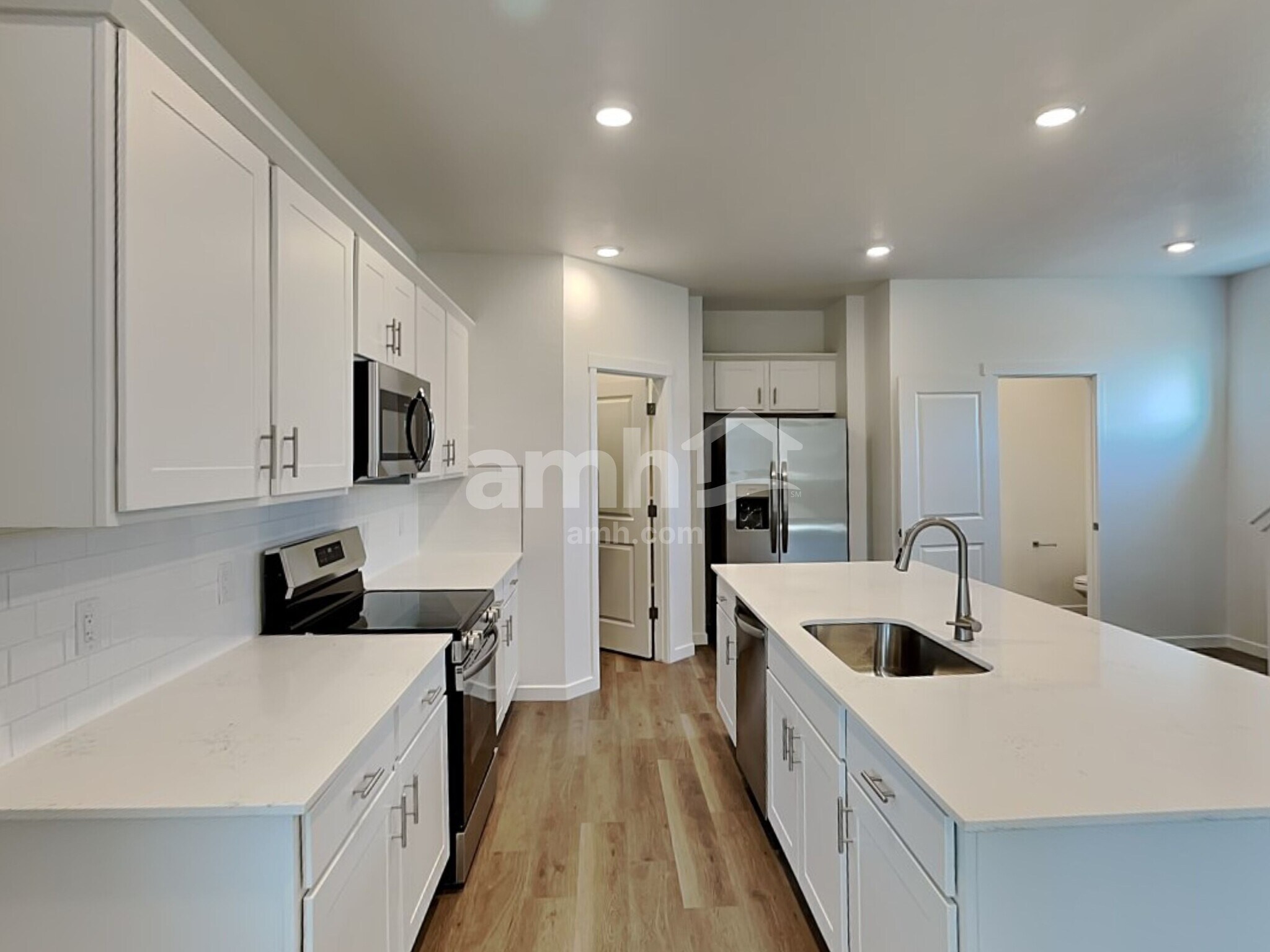 Building Photo - 26107 E Calhoun Pl