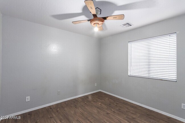 Building Photo - 2739 E Indian Wells Pl