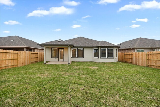 Building Photo - 6338 Brazos Trl Dr