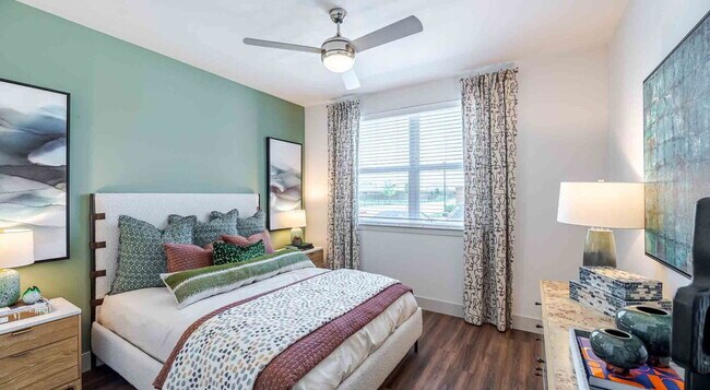 Building Photo - 615 E Foster Crossing Rd