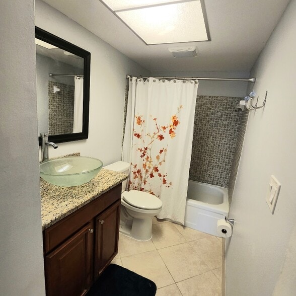 Building Photo - 950 S Kanner Hwy