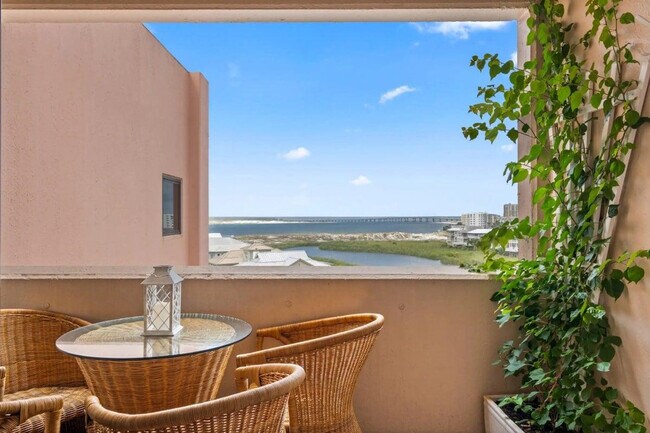 Building Photo - 500 Gulf Shore Dr