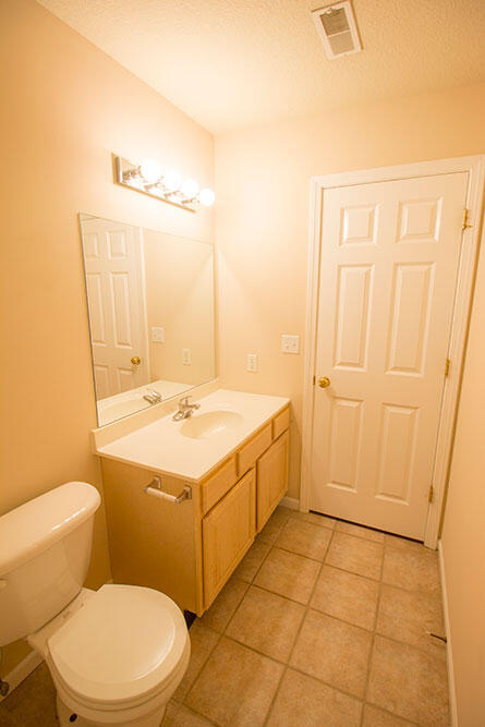 Building Photo - 1871 Harmony St