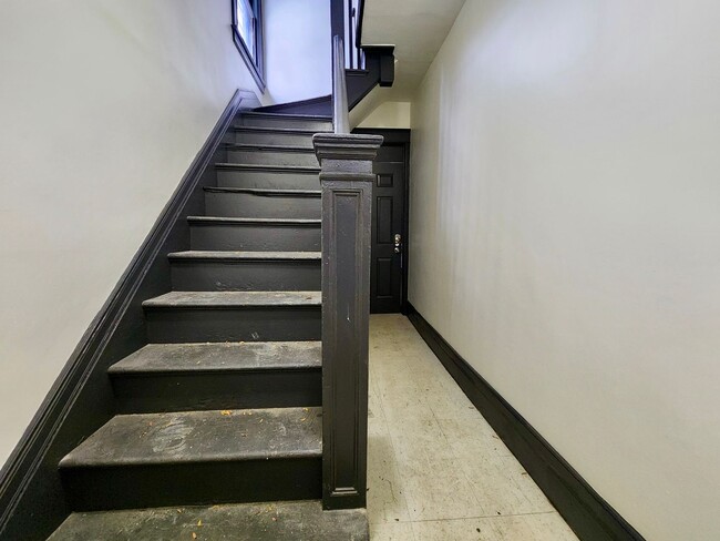 Building Photo - 434-438 Emerson Street