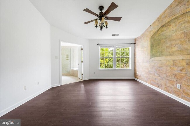 Building Photo - 21562 Iredell Terrace