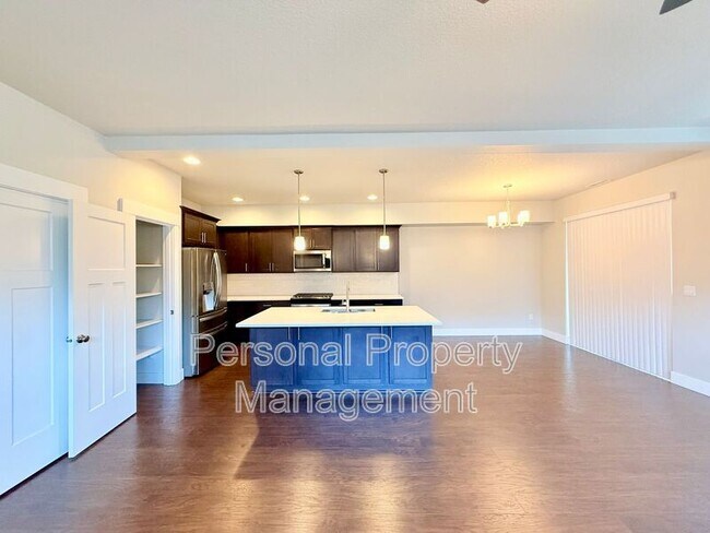 Building Photo - 1530 NW 29th Pl