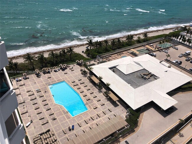 Building Photo - 1950 S Ocean Dr