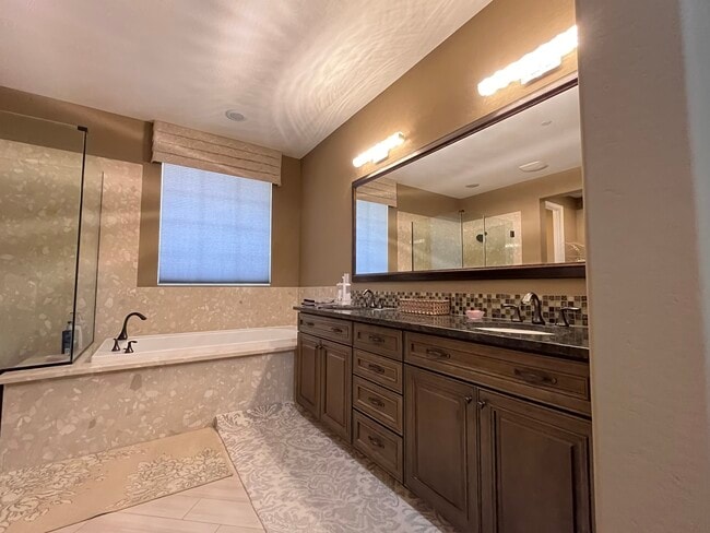 Building Photo - 18510 N 94th St