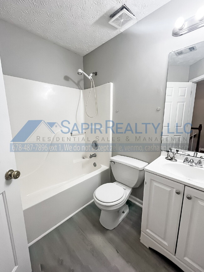 Building Photo - 6110 Camden Forrest Cove